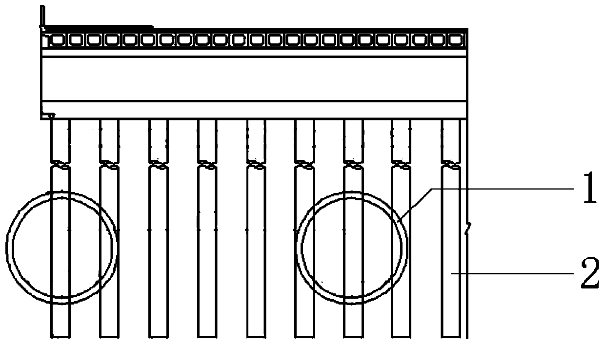 A construction method for silt soil layer shield cutting piles to cross the river