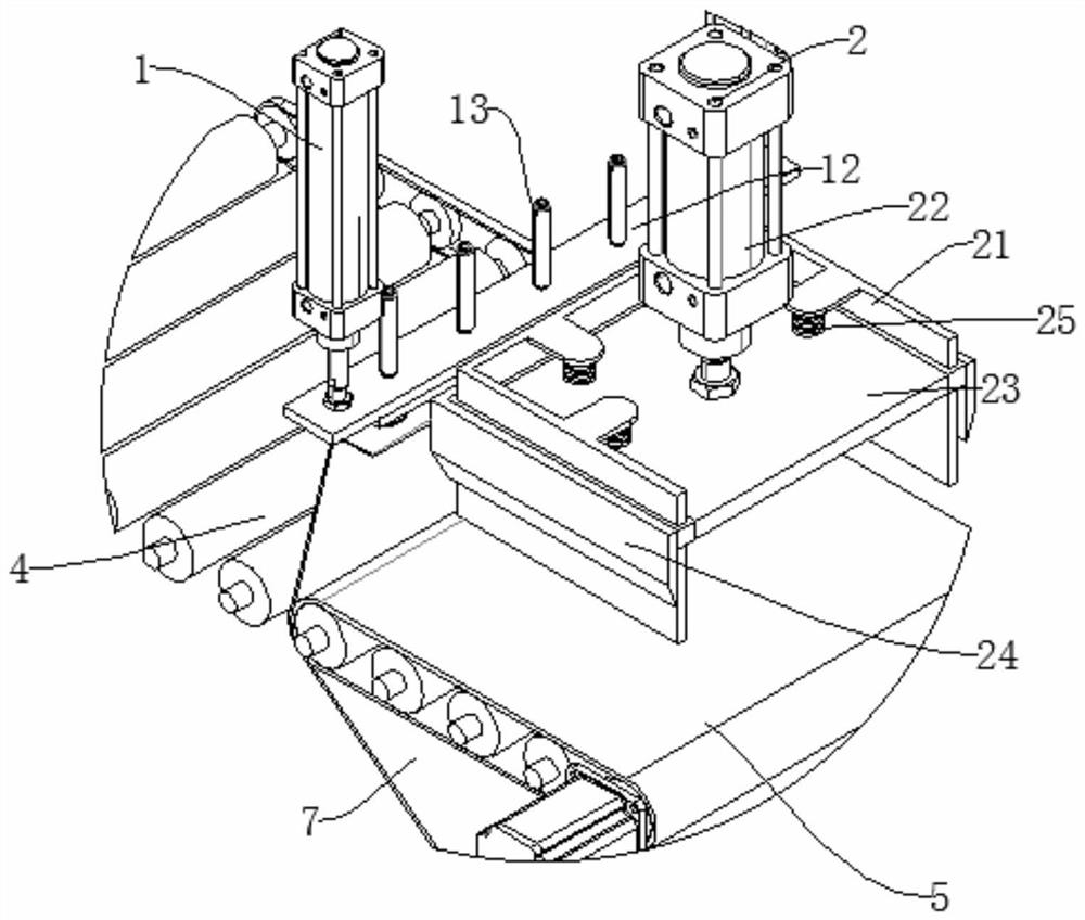 Packing and pressing device for processing paper packing case