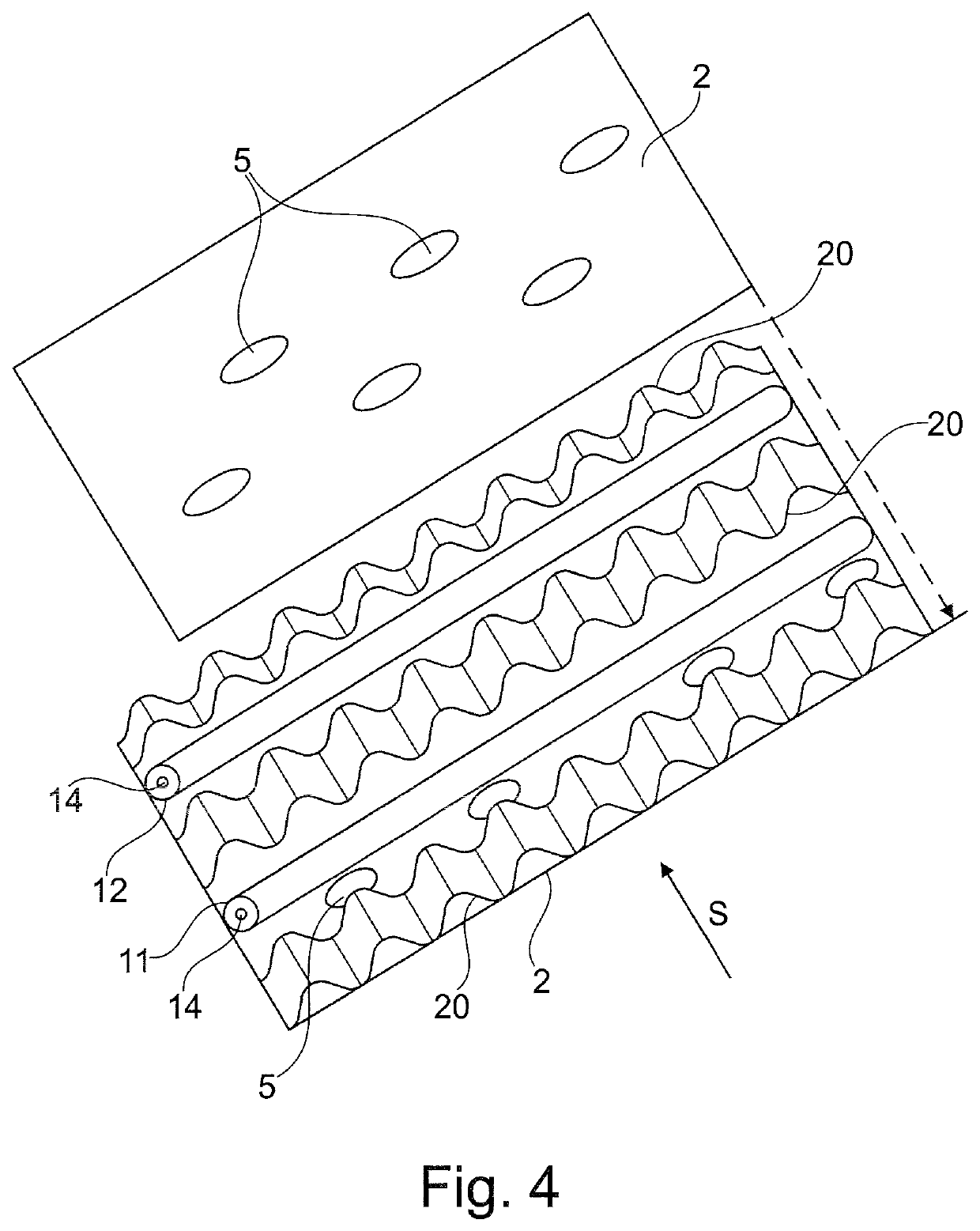 Electrically heatable honeycomb body for exhaust gas treatment having a plurality of heating elements