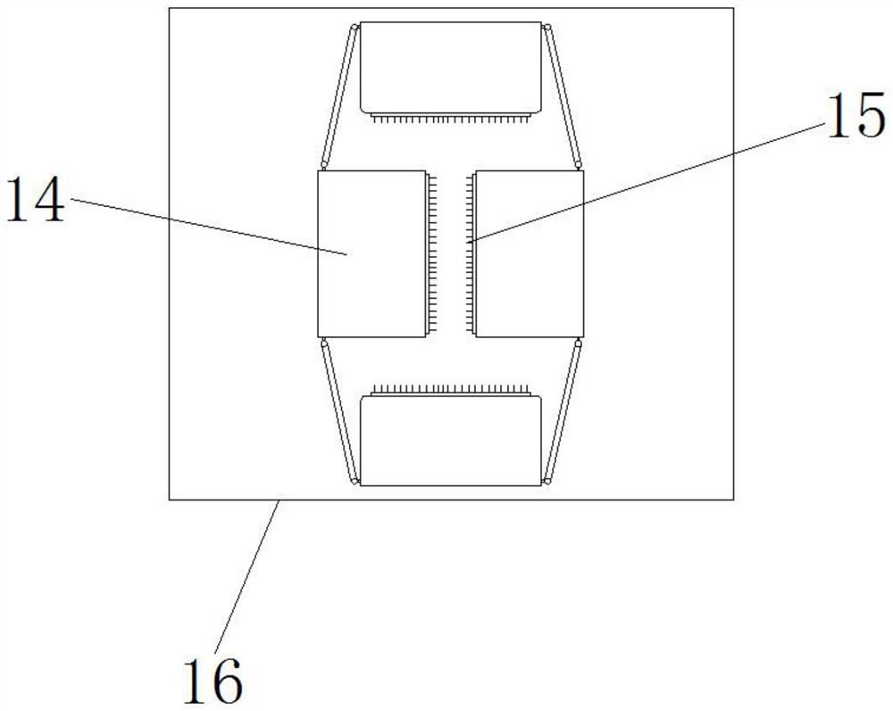 Straw smashing device for manufacturing building materials through straw