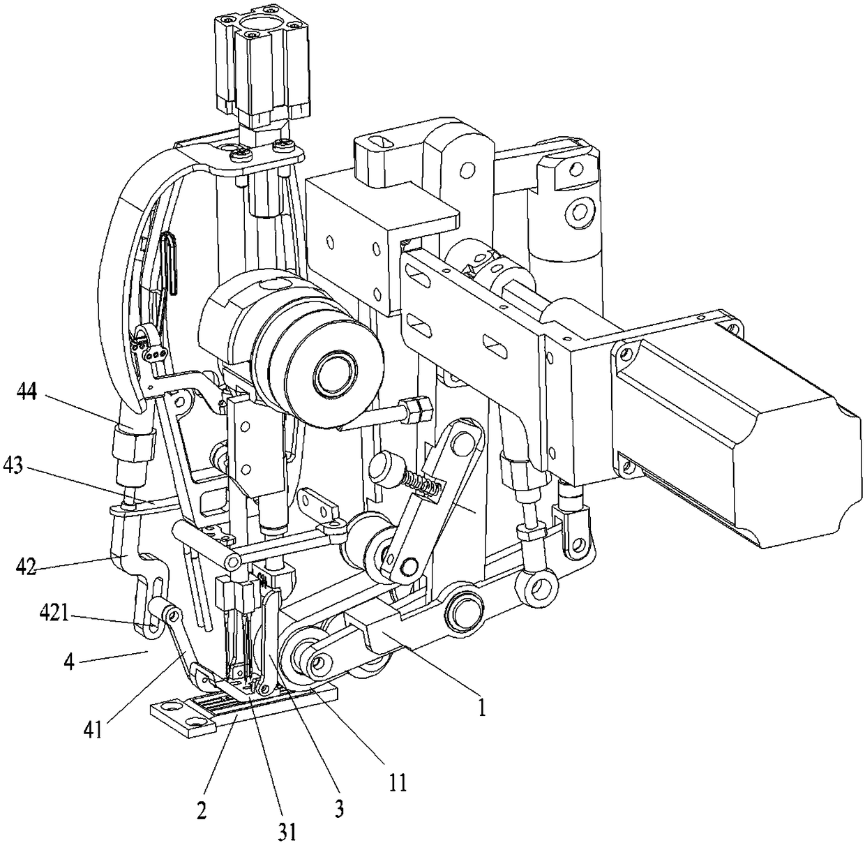 Auxiliary pulling mechanism of a sewing machine