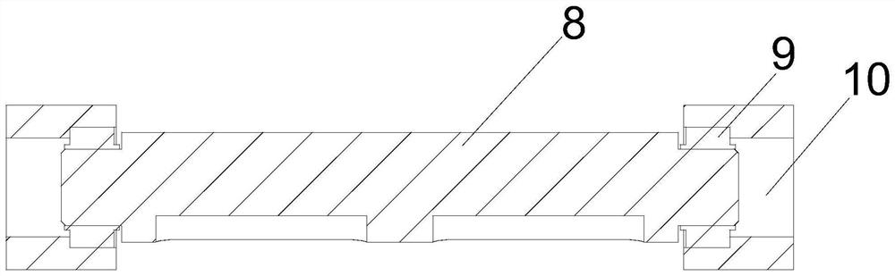 Clean jaw crusher with discharging granularity being adjustable and adjusting method of clean jaw crusher