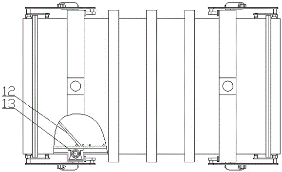 A molding device for splicing and compounding cracked stone materials