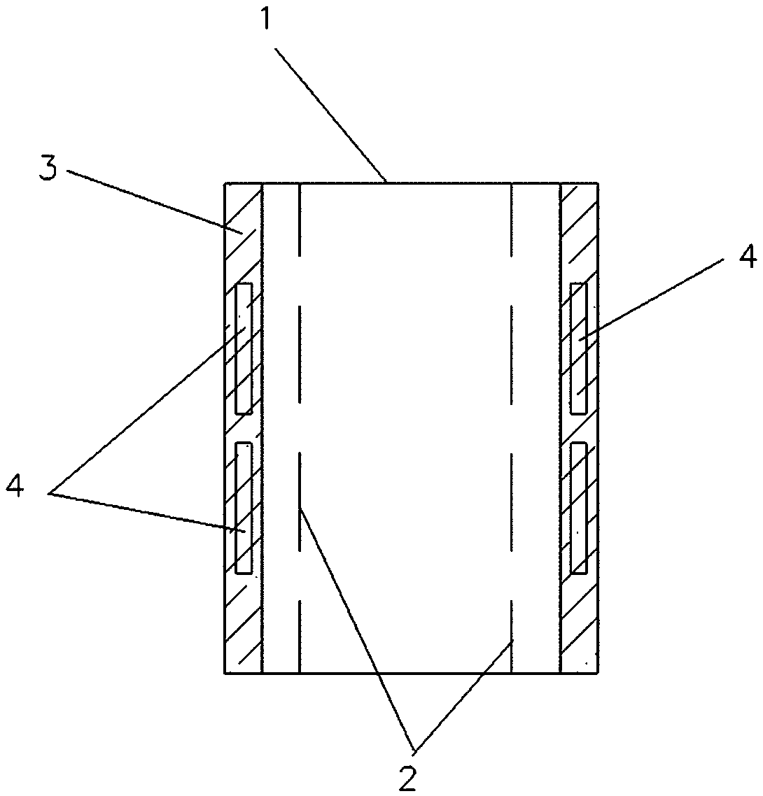 On-board vertical-fin conformal omnidirectional antenna