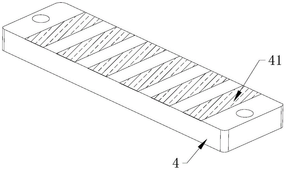 A wiring device for connecting a motor and a controller