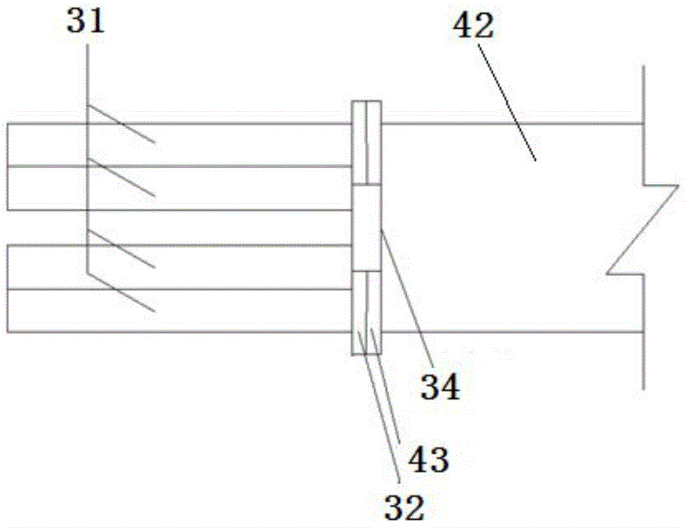 Fastener connecting structure for cantilever box beam triangle brackets