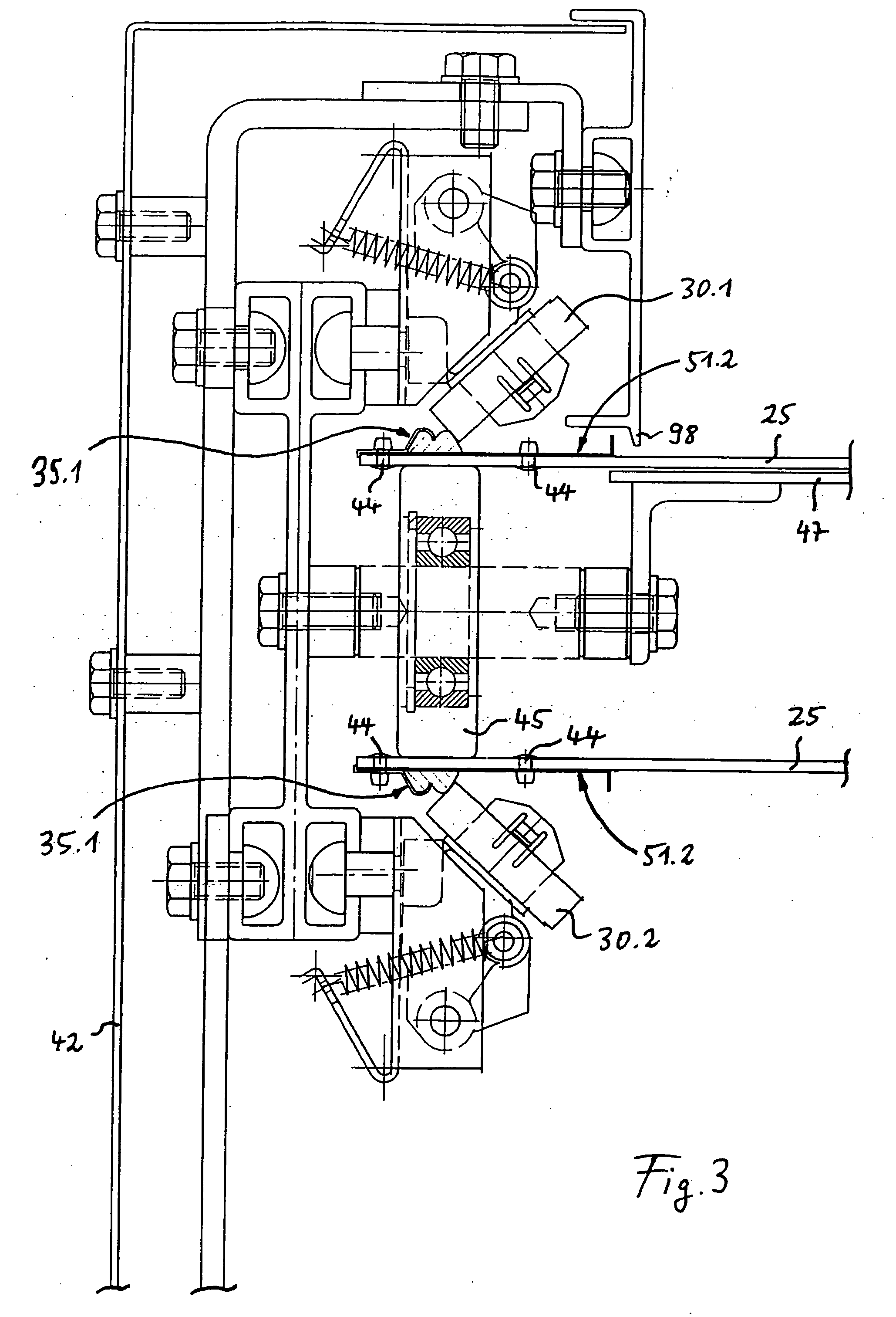 Belt and conveyor having separate clamping shoes