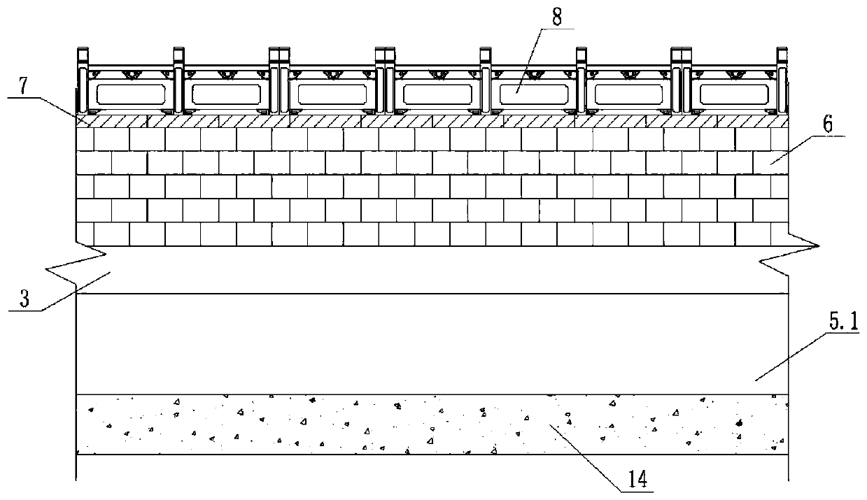 Permanent-and-temporary combined retaining wall structure in urban water conservancy project and construction method of structure