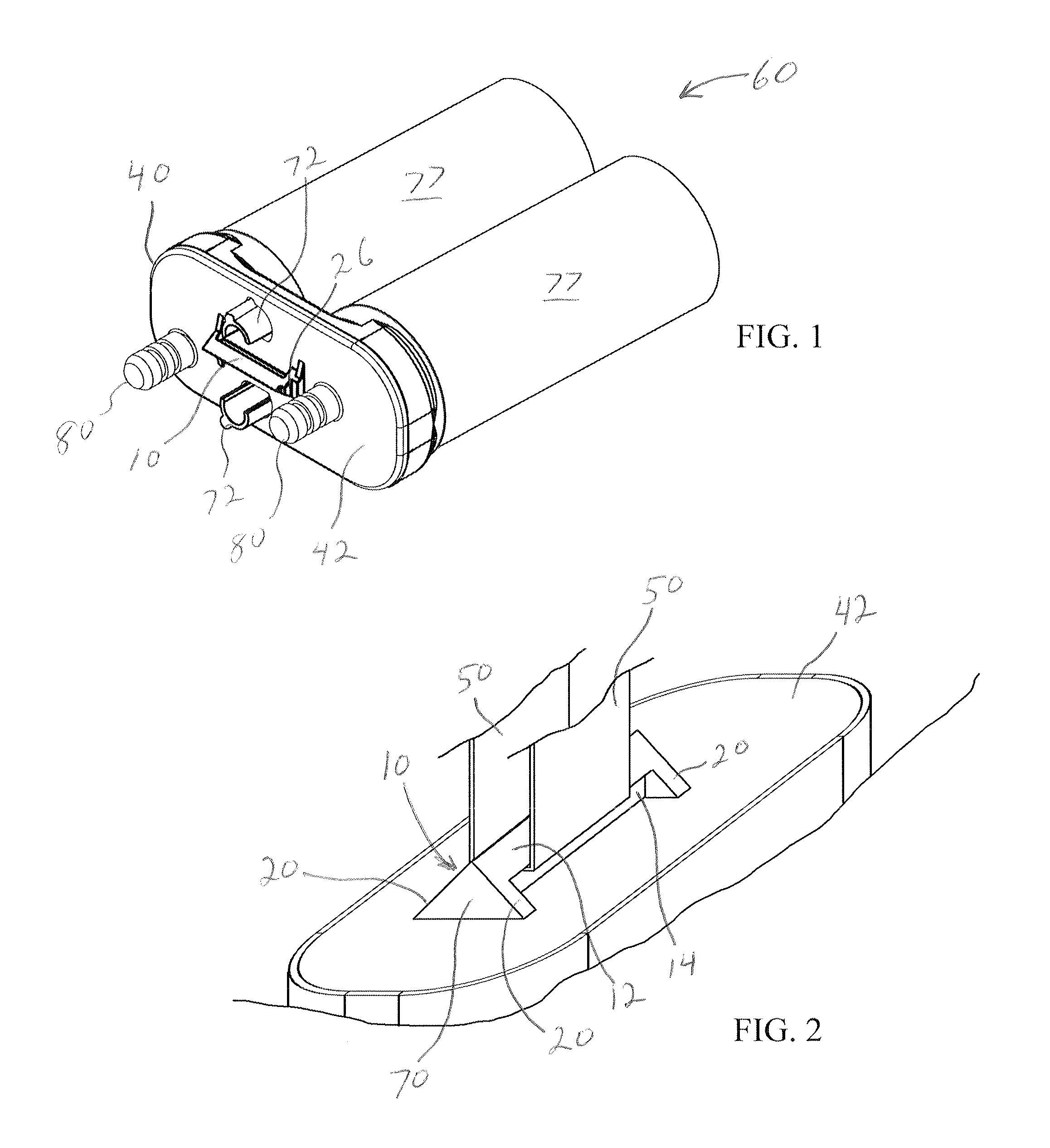 Reinforced receiver for cassette filter locking clip