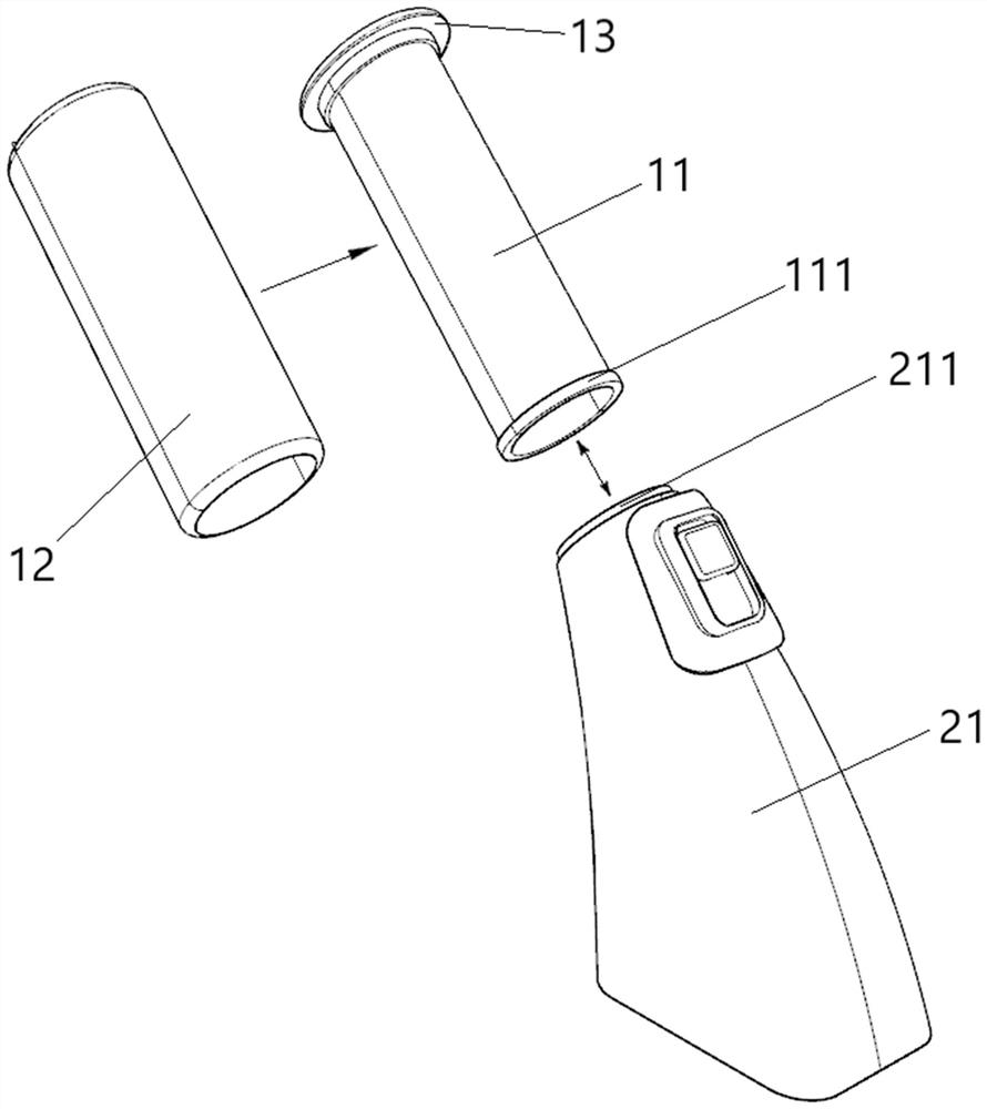 Scraping therapy oil smearing device and using method thereof