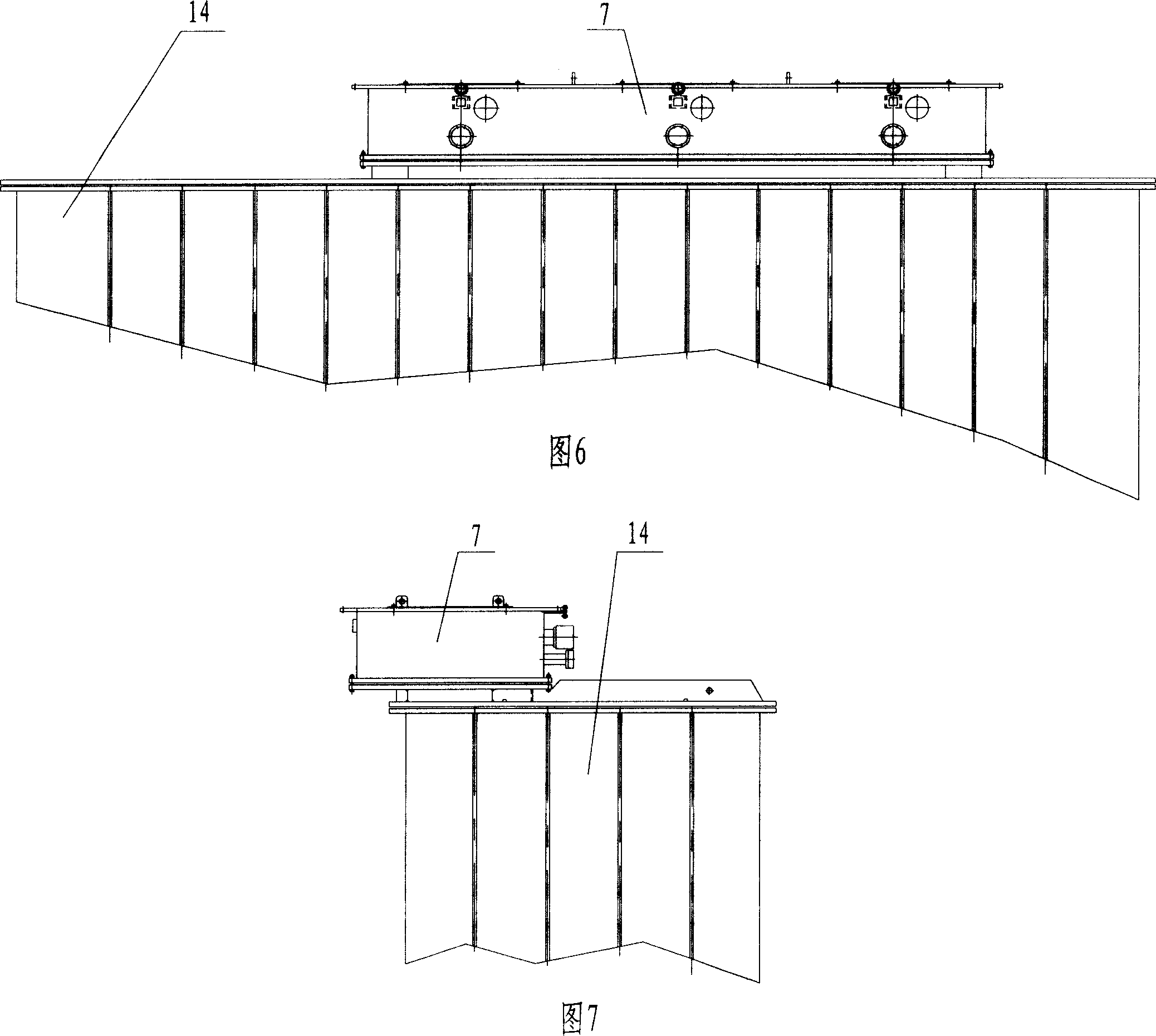 Low voltage large current outlet three-phase one tank current mutual inductor mounting and shielding structure