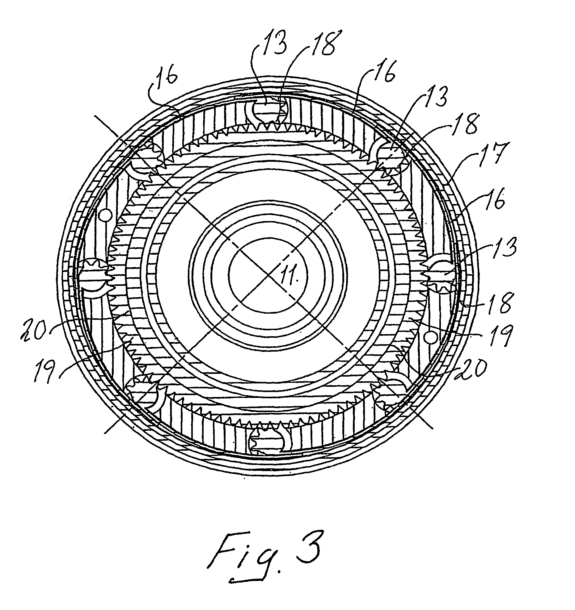 Method of synchronizing fin fold-out on a fin-stabilized artillery shell, and an artillery shell designed in accordance therewith