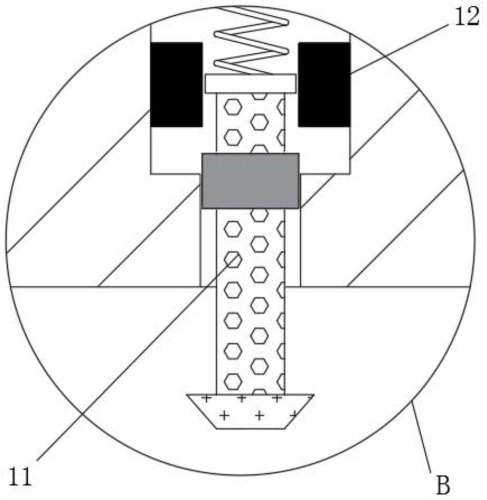 Ceramic nozzle injection molding and rapid cooling demolding device