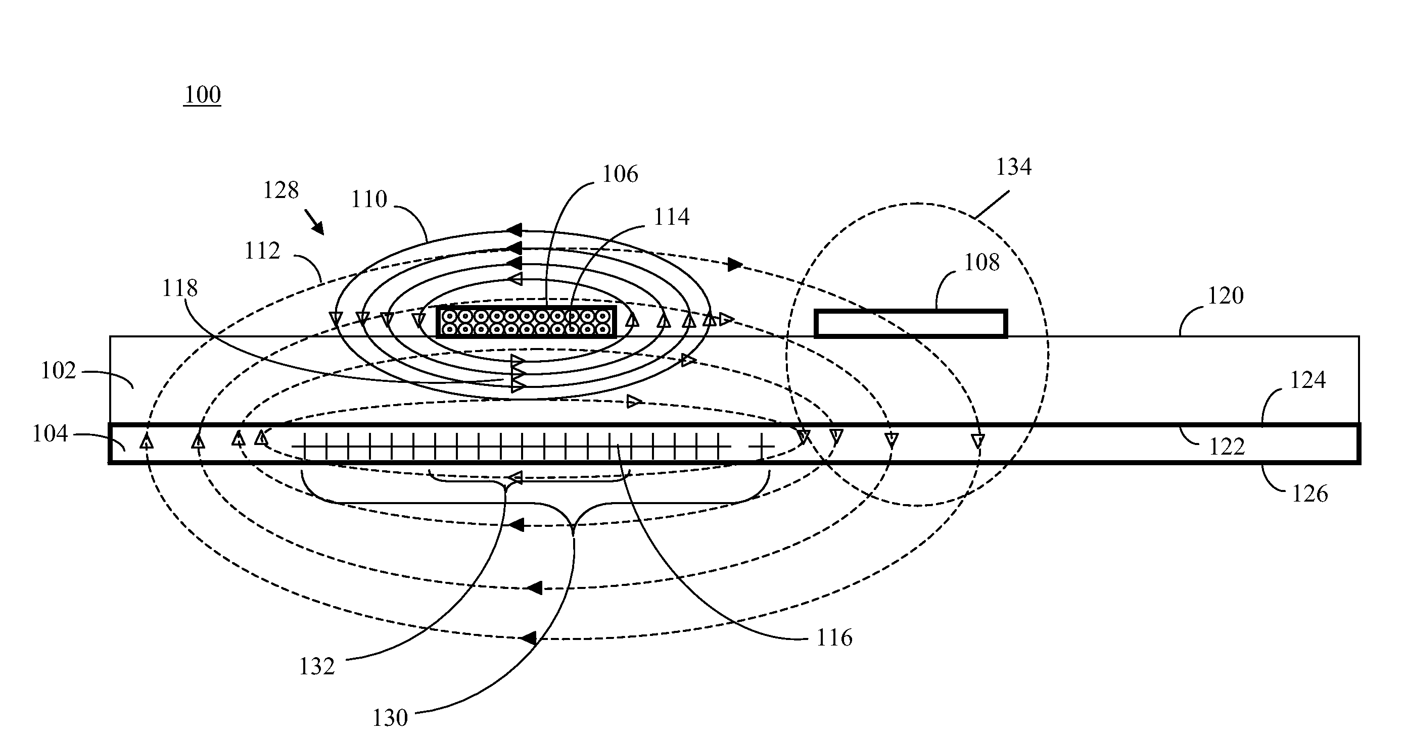 Mutual capacitance and magnetic field distribution control for transmission lines