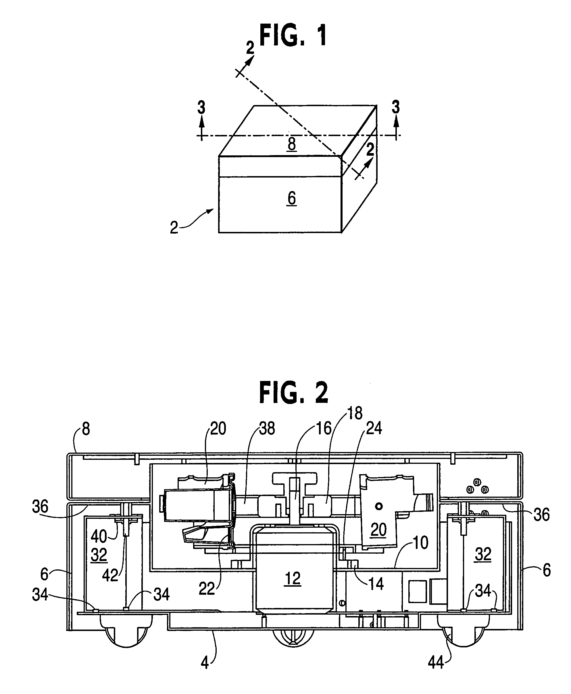 Decanting centrifuge with vibration isolation