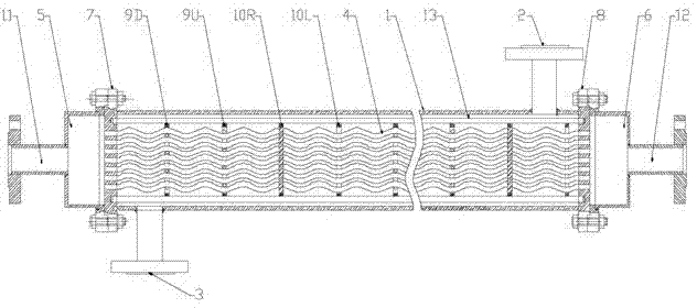 Deflecting fence type square heat exchanger with waved tube