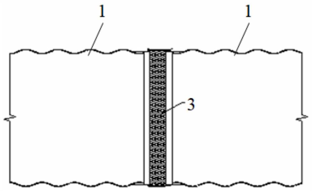 Railway tunnel water discharging structure and construction technology thereof