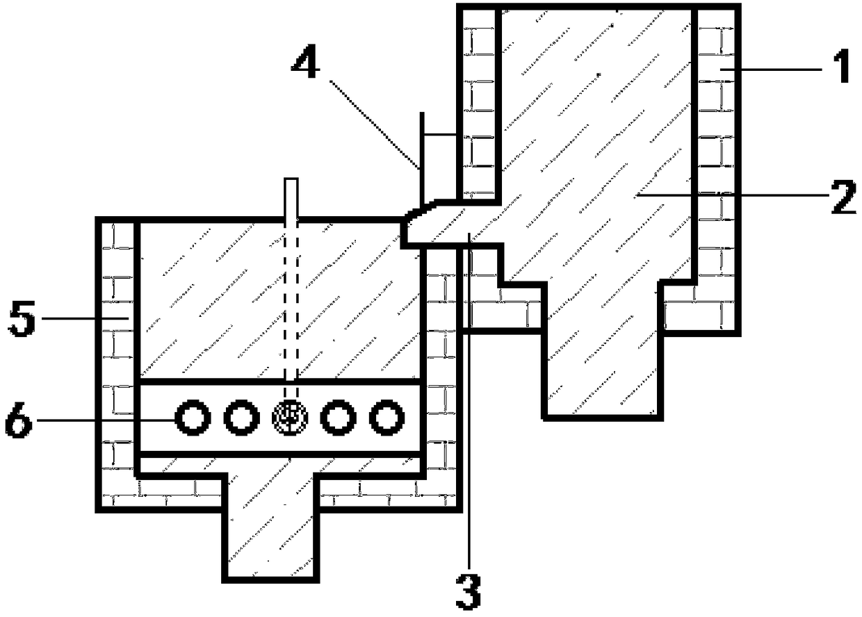 Non-launder copper alloy converter with quick head changing traction device