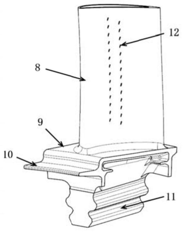 Turbine blade of gas turbine engine with V-shaped airflow differential plates