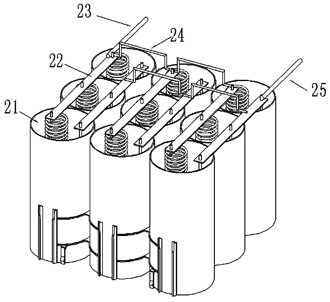 Capacitor capable of limiting inrush current