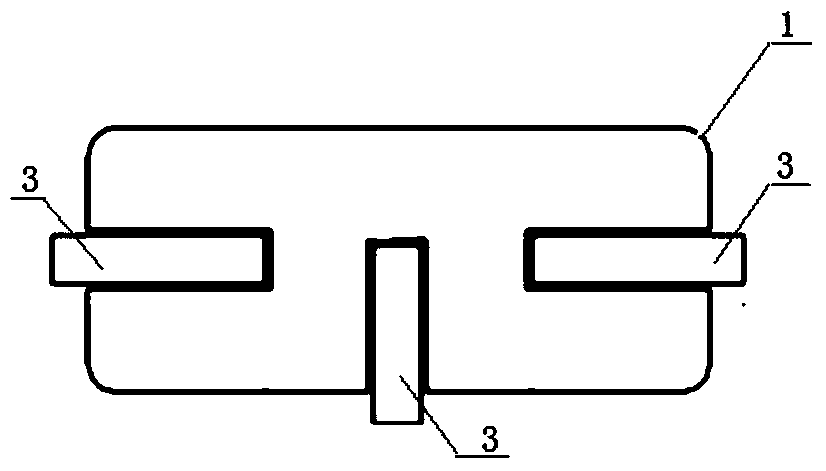 Pseudo-surface-mounted quartz crystal resonator with ground solder joint and processing method thereof