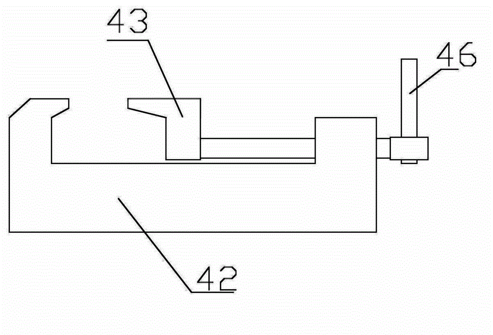 Working pipe system of spinal paramedian keyhole approach