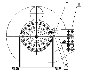 Hoisting mechanism for dynamic compactor