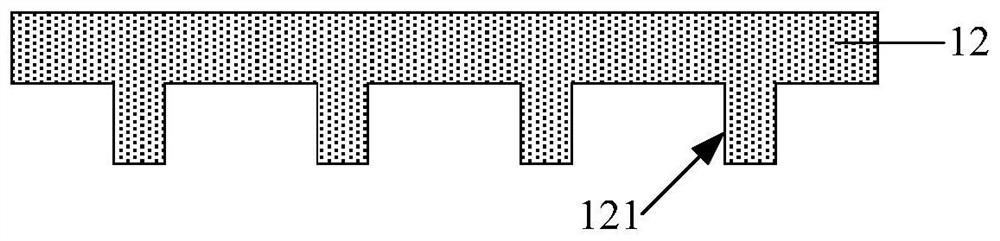 A vacuum drying device and a method for preparing a display substrate