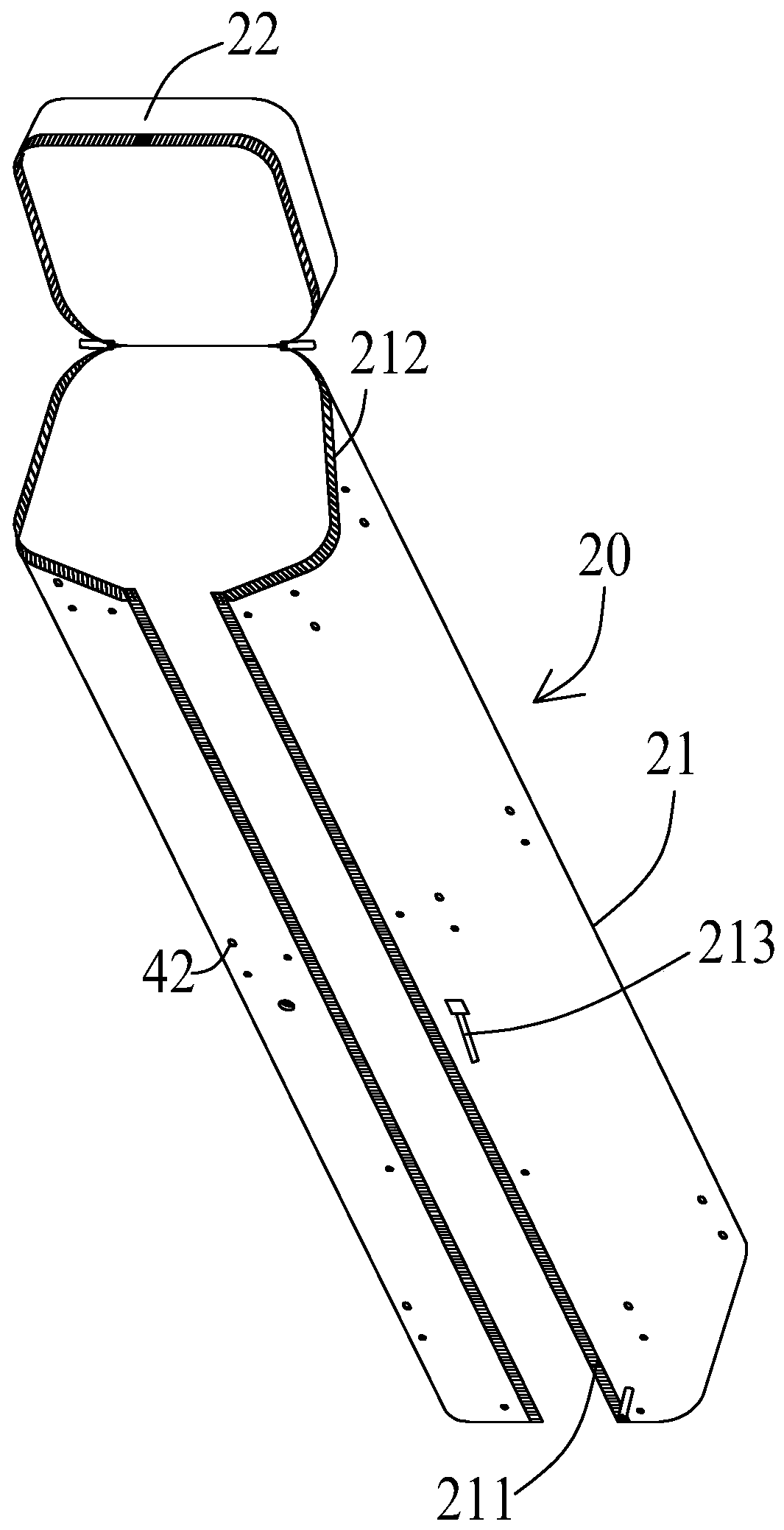 Frame-type golf bag with customizable and replaceable outer sleeve