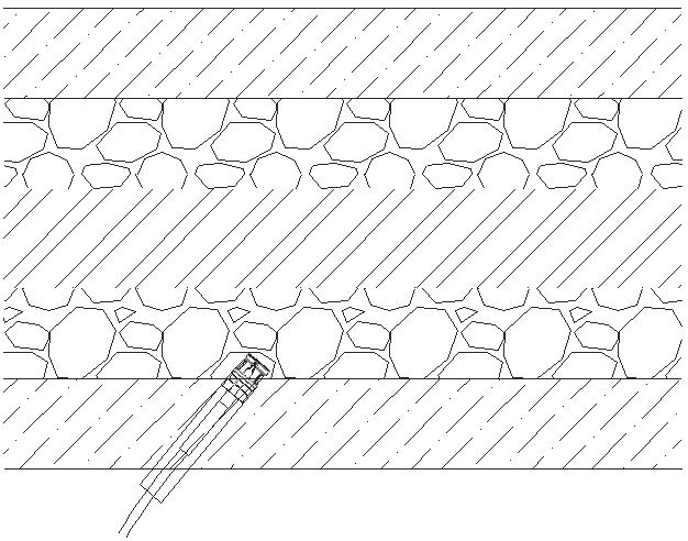 Apparatus and method for gas extraction through complex strata with pipe protection holes