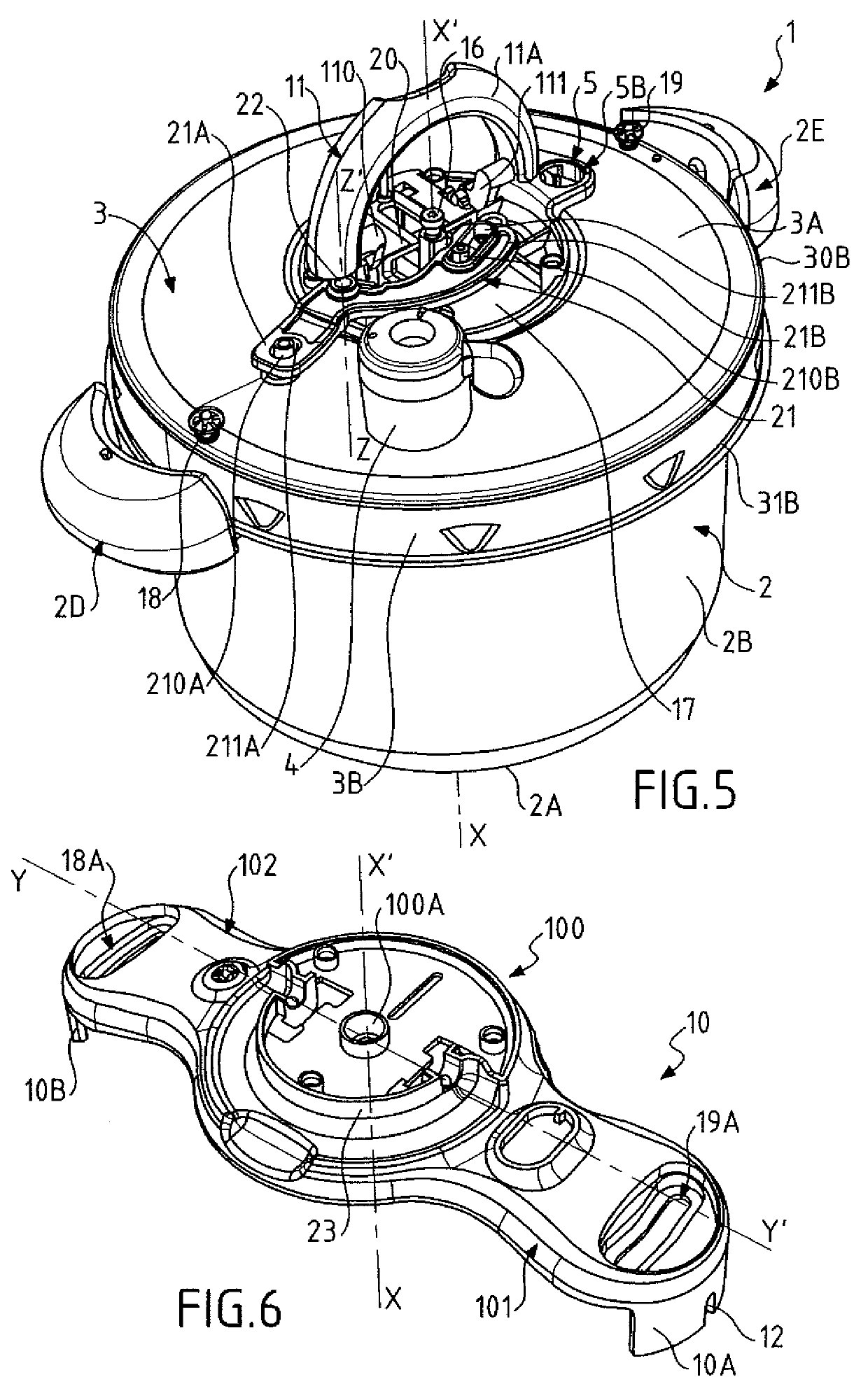 Pressure cooker provided with a manual control for controlling locking