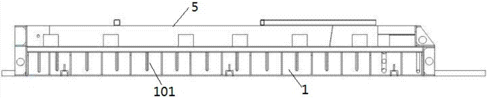 Mold for constructing sandwich structure prefabricated wall panel and molding method