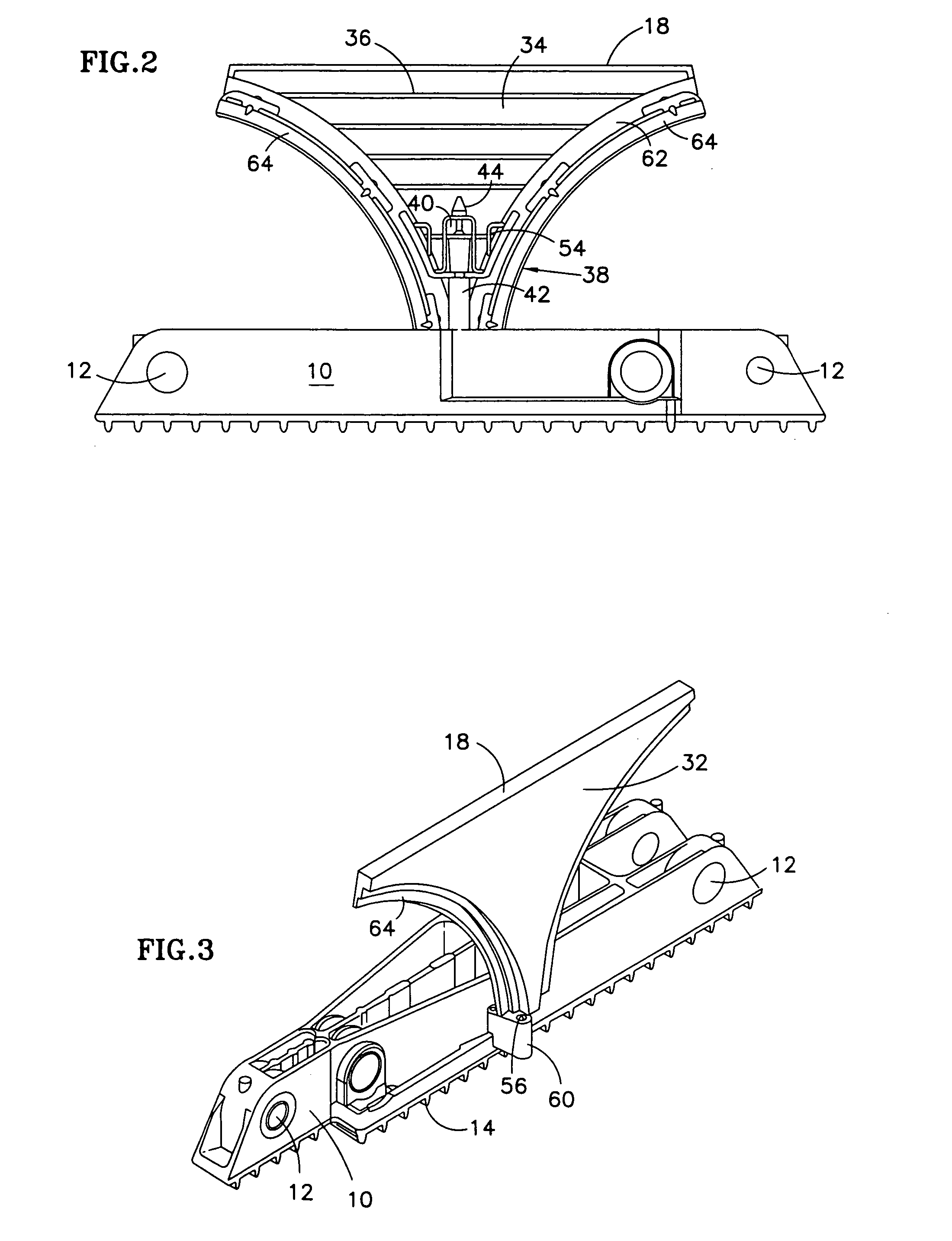 Moving flange for passenger conveyors