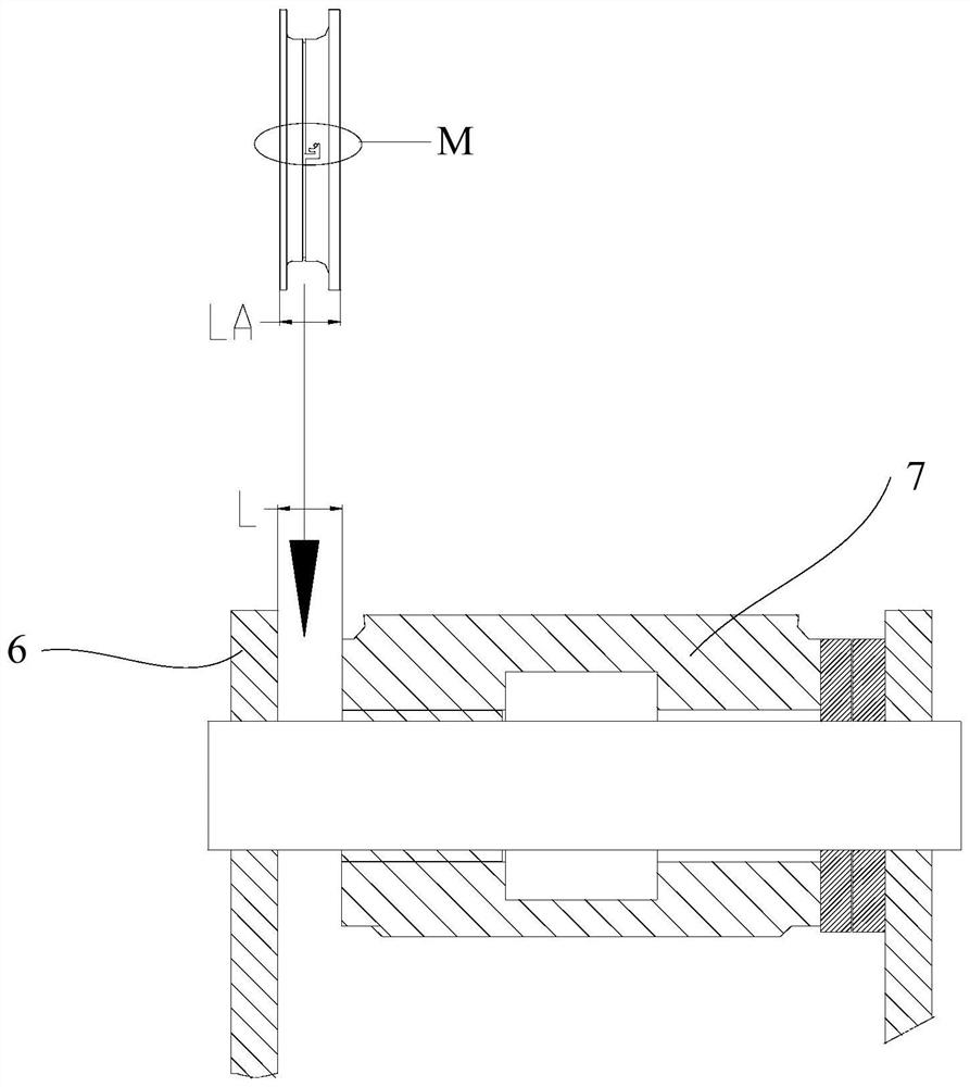 Clearance adjustment pad assembly and excavator