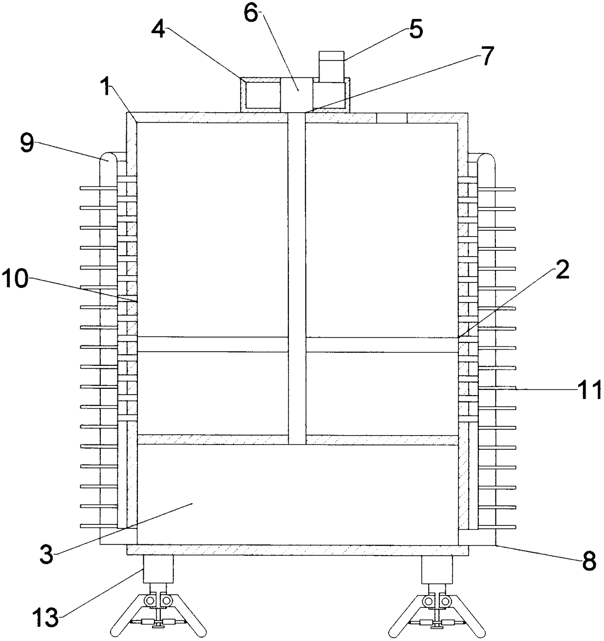 A computer embedded water-cooling heat dissipation main box