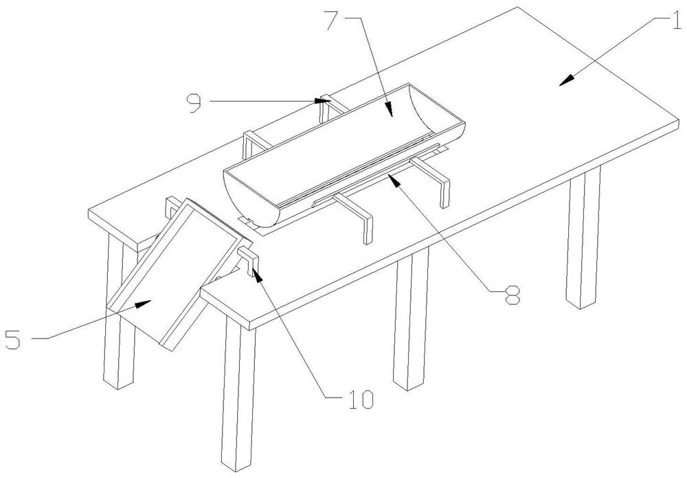 Ore crushing and screening device