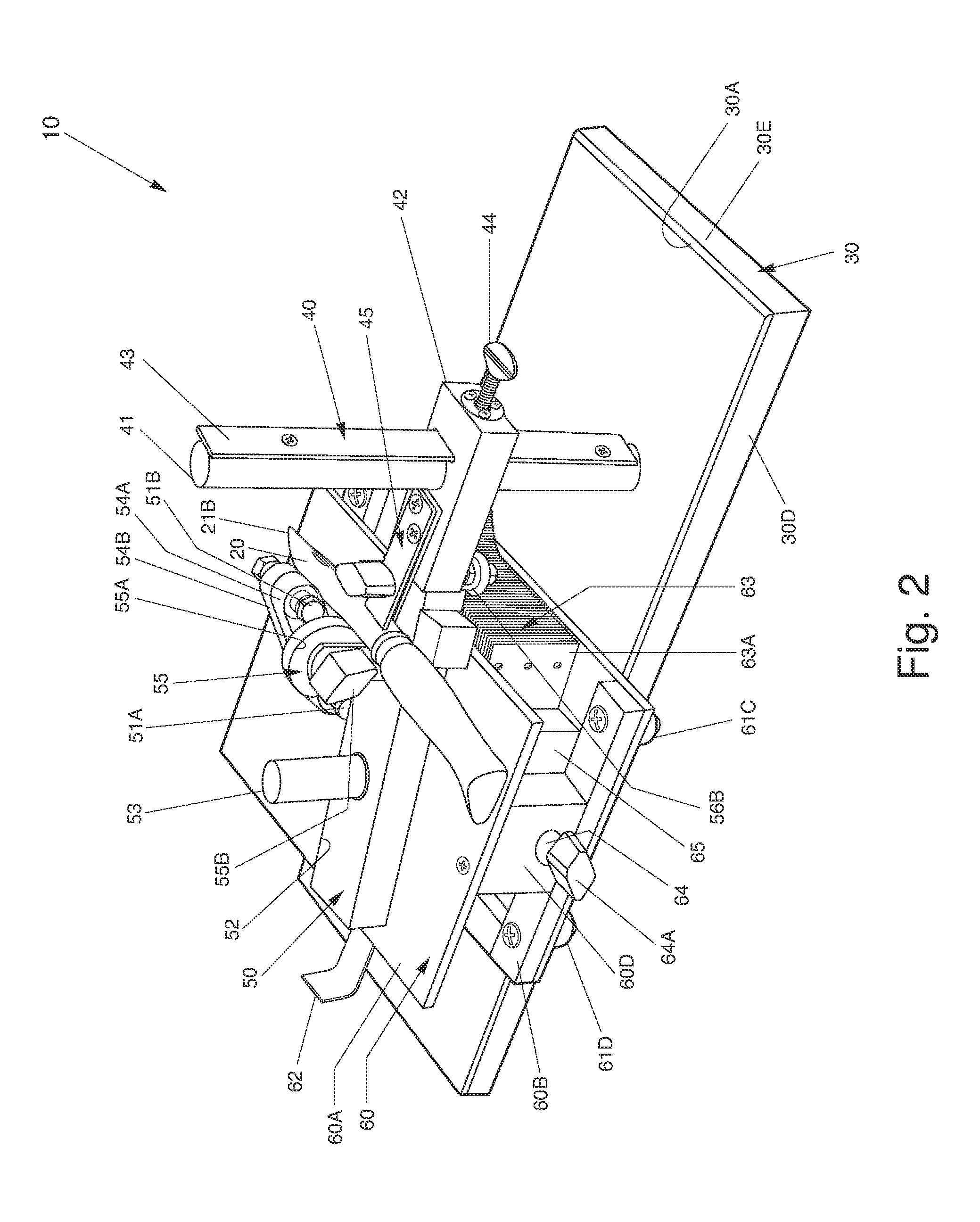 Blade sharpening device with blade contour copying device