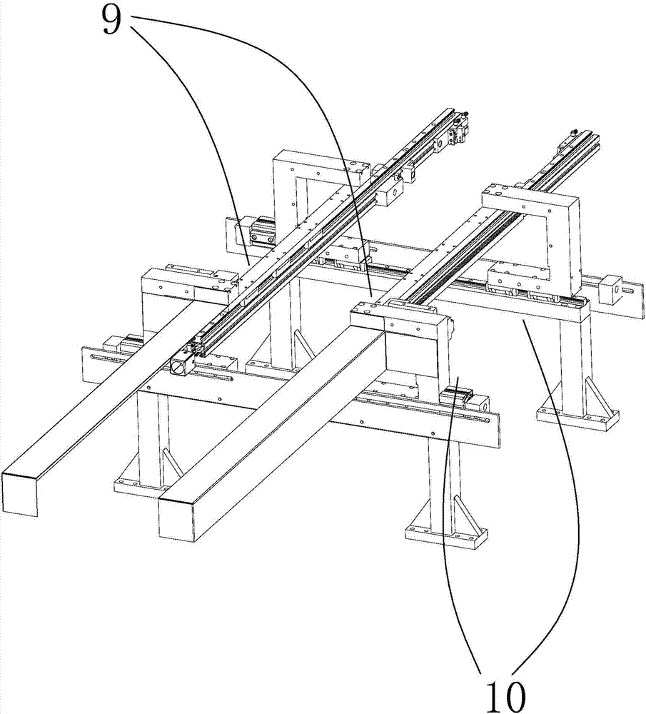 Automatic material charging mechanism for box packing machine and box packing machine and method