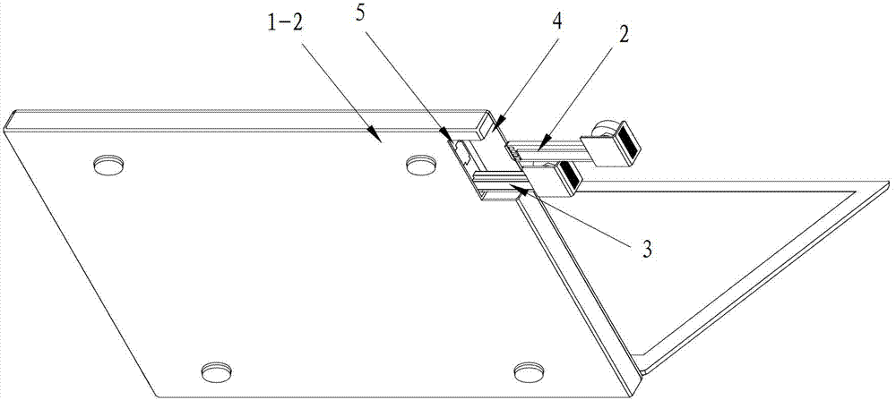 Stereophonic sound solution for mobile communication device or portable computer