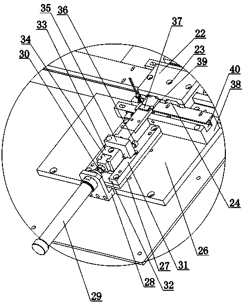 Feeding device of deep-water cage for marine shrimp and crap capturing in aquaculture