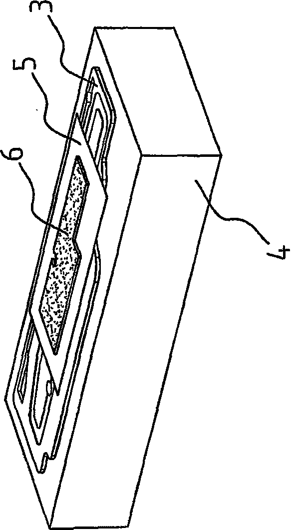 Covering element comprising a sound absorbing element