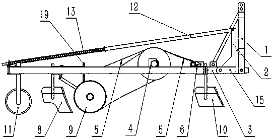 Self-adaptive meshed film sand barrier laying machine