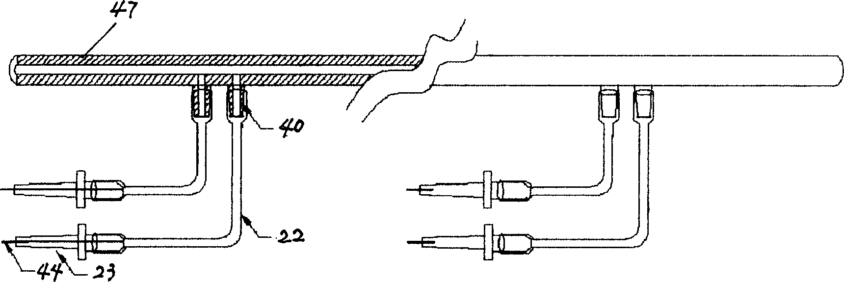 Method of high speed high pressure spraying decoration on textile paste yarn dyeing production line and its device