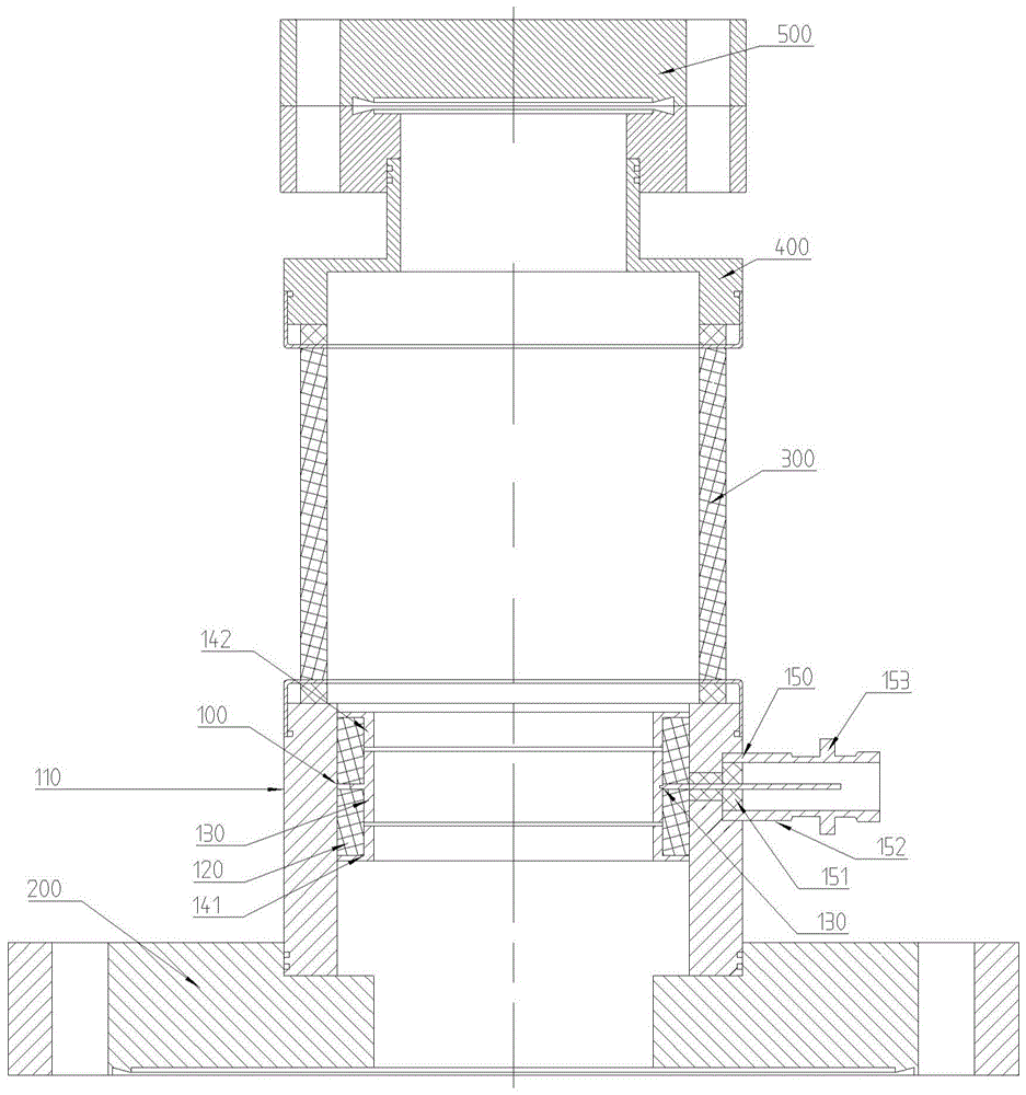 Capacitive probe device with function of reducing electric field distortion