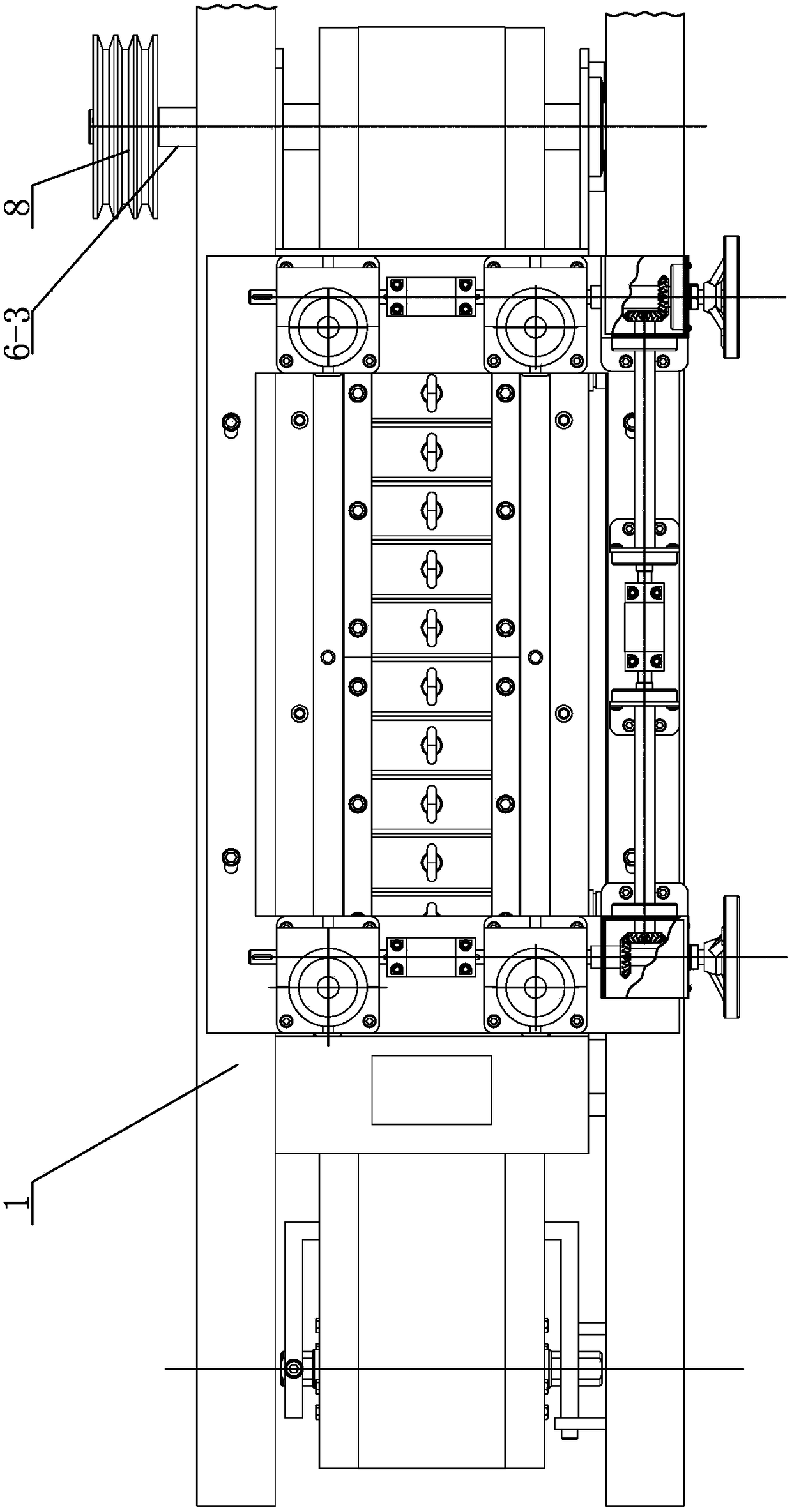 A rice rubbing chamber for a rice rubbing device with embryo retention