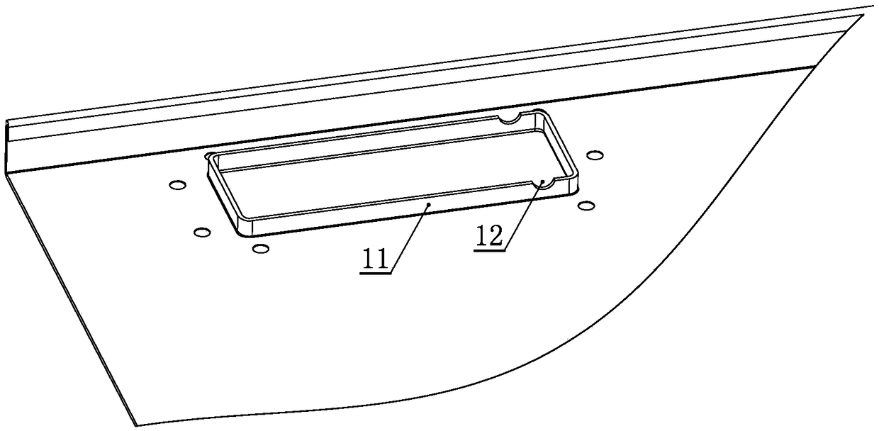 Locking structure of upper cover of machine box