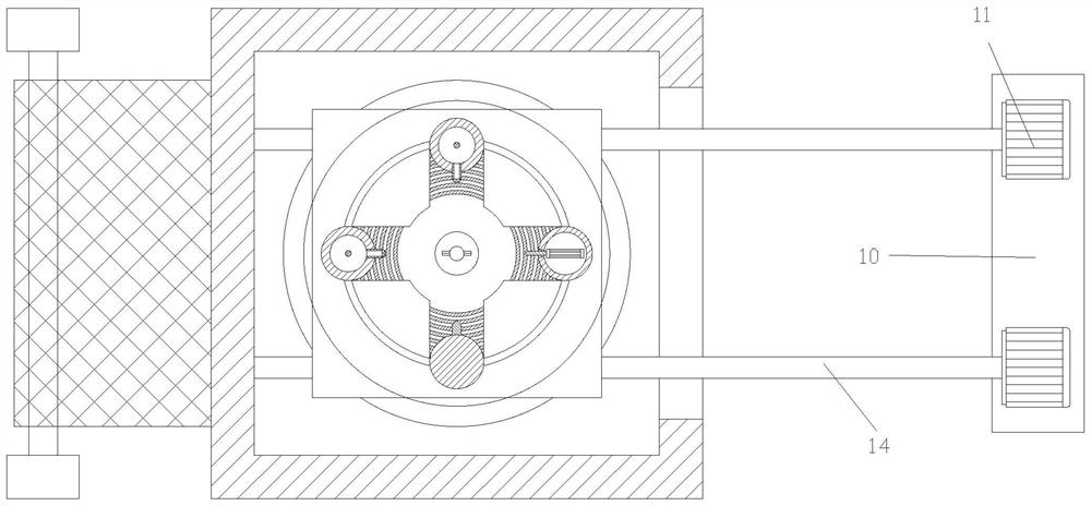 A high-hardness raw ore stripping type automatic crushing device and its application method