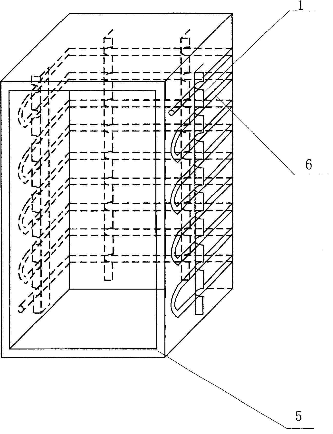 Low-temperature cabinet, low-temperature cabinet vaporizer fixing strip and fitting method