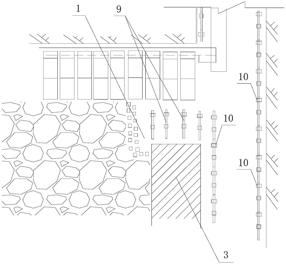 Construction method of lane filling retained roadway