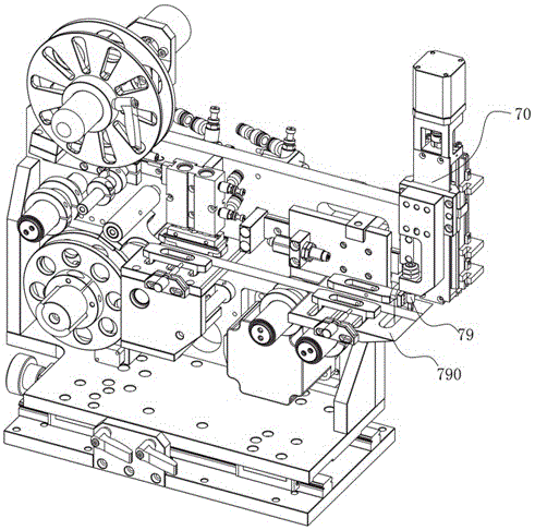 Turntable device and detection method for testing flexible circuit board with microphone